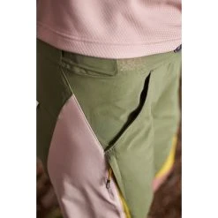 Maloja AhornM. Women's Shorts - Bloom Multi 8475 -Maloja Outdoor maloja ahornm 945560