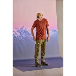 Maloja SerdesM. Mountain Tee - Moonless 0817 -Maloja Outdoor maloja serdesm mountain tee chestnut 8670 3 1299929