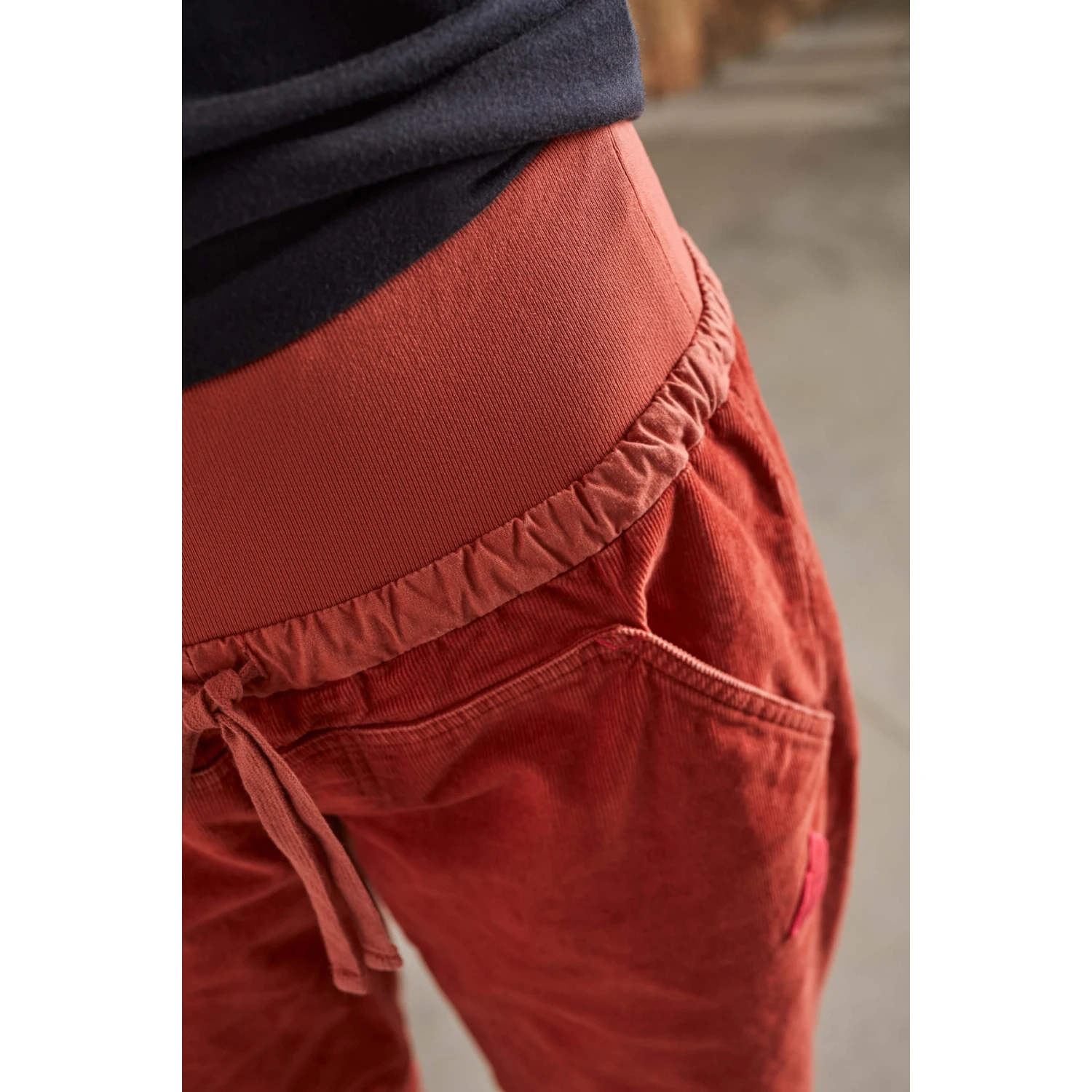 Maloja ZareraM. Adventure Women's Pants - Oak 8675 7 Maloja ZareraM. Adventure Women's Pants - Oak 8675 - Image 5
